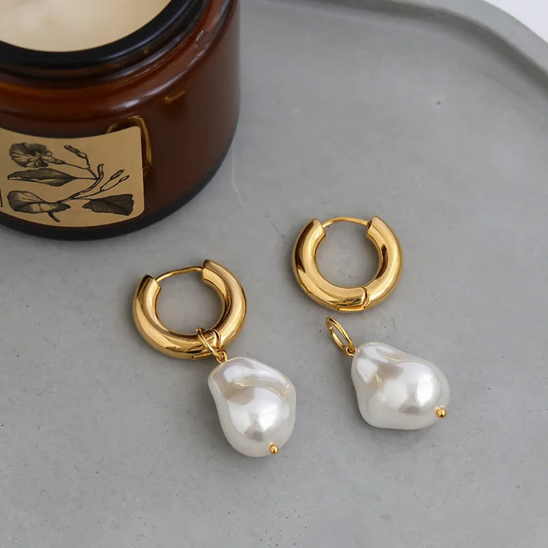 Retro High-end Asymmetrical Pearl Earrings